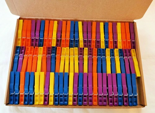 Cloth pegs washing - cloth,